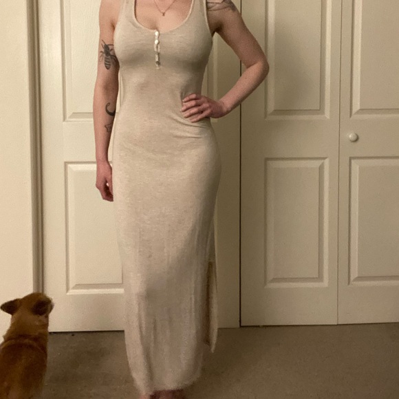 Off white, sleeveless maxi with buttons - Picture 5 of 5